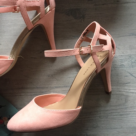 NWOT Pink and Rose Gold Ankle Strap Heels - Picture 2 of 8
